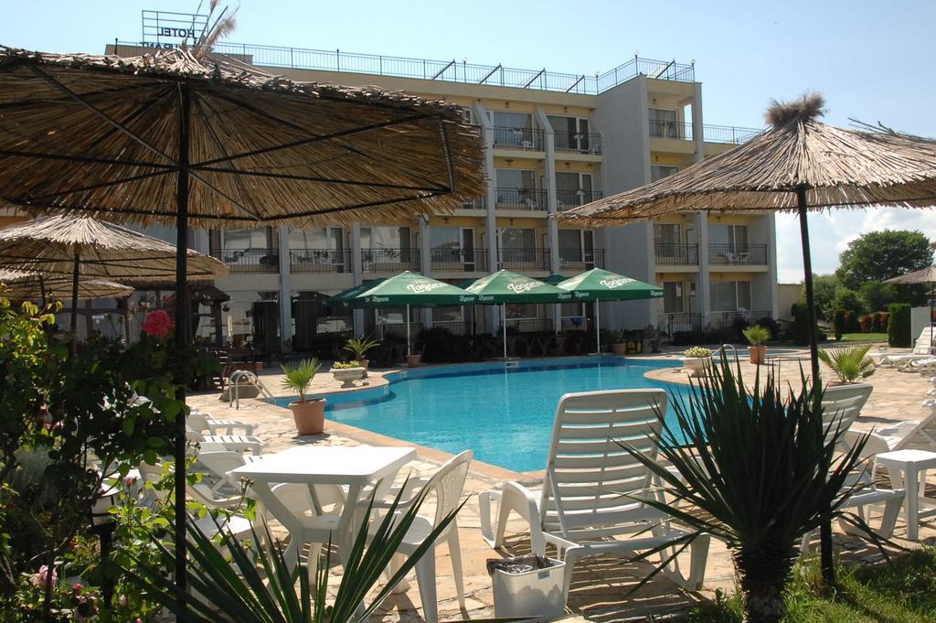 Парк Хотел Арго - Ол Инклузив Hotel Обзор Екстериор снимка